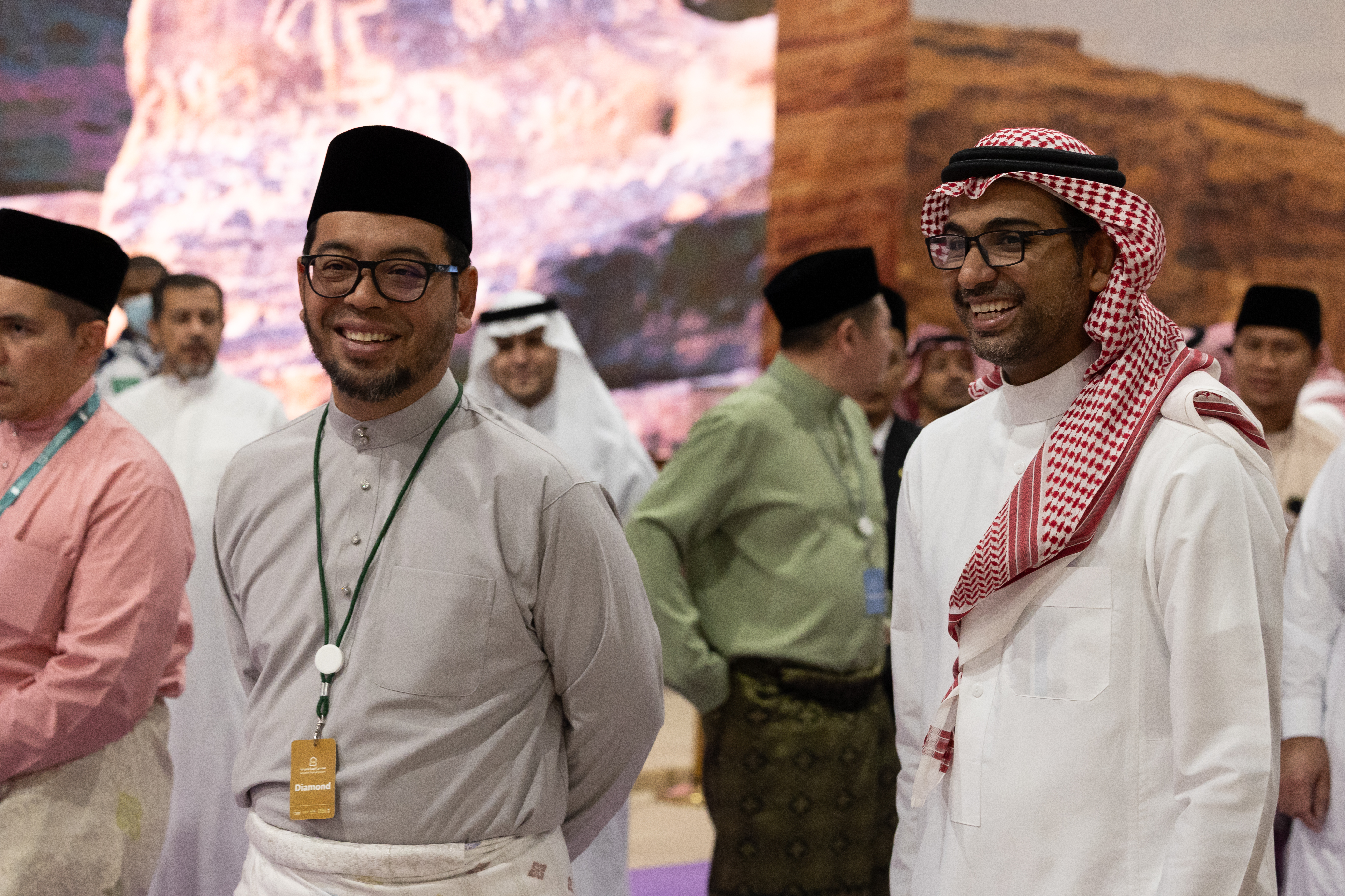 حضور غير مسبوق لسفراء وممثلو الدول في مهرجان "الثقافات والشعوب" بالجامعة الإسلامية 