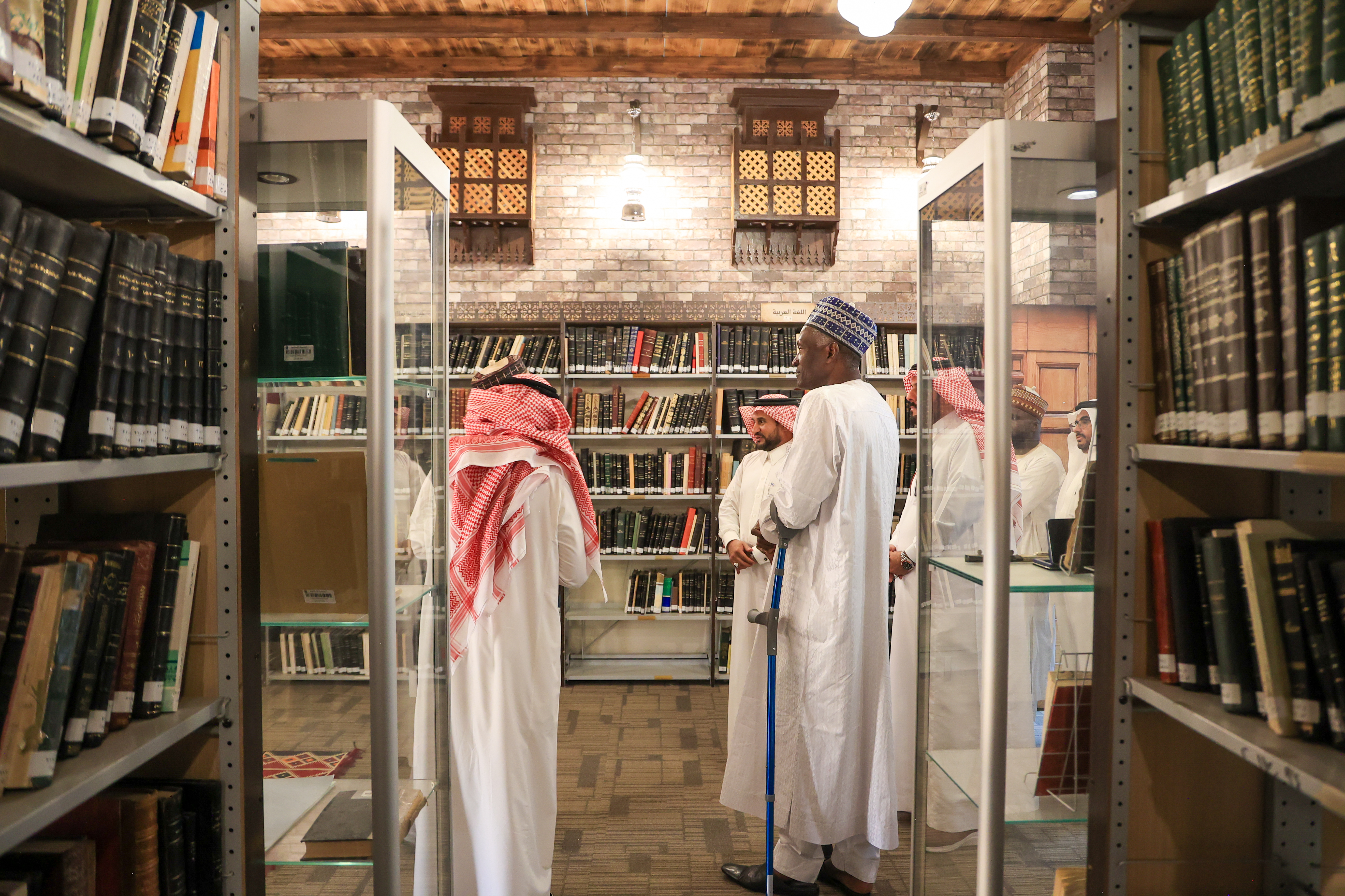 معالي وزير التعليم العالي والبحث العلمي والإبداع التكنولوجي بجمهورية النيجر، د. محمد سايدو، والوفد المرافق له، بجولة في عدد من مرافق الجامعة الإسلامية