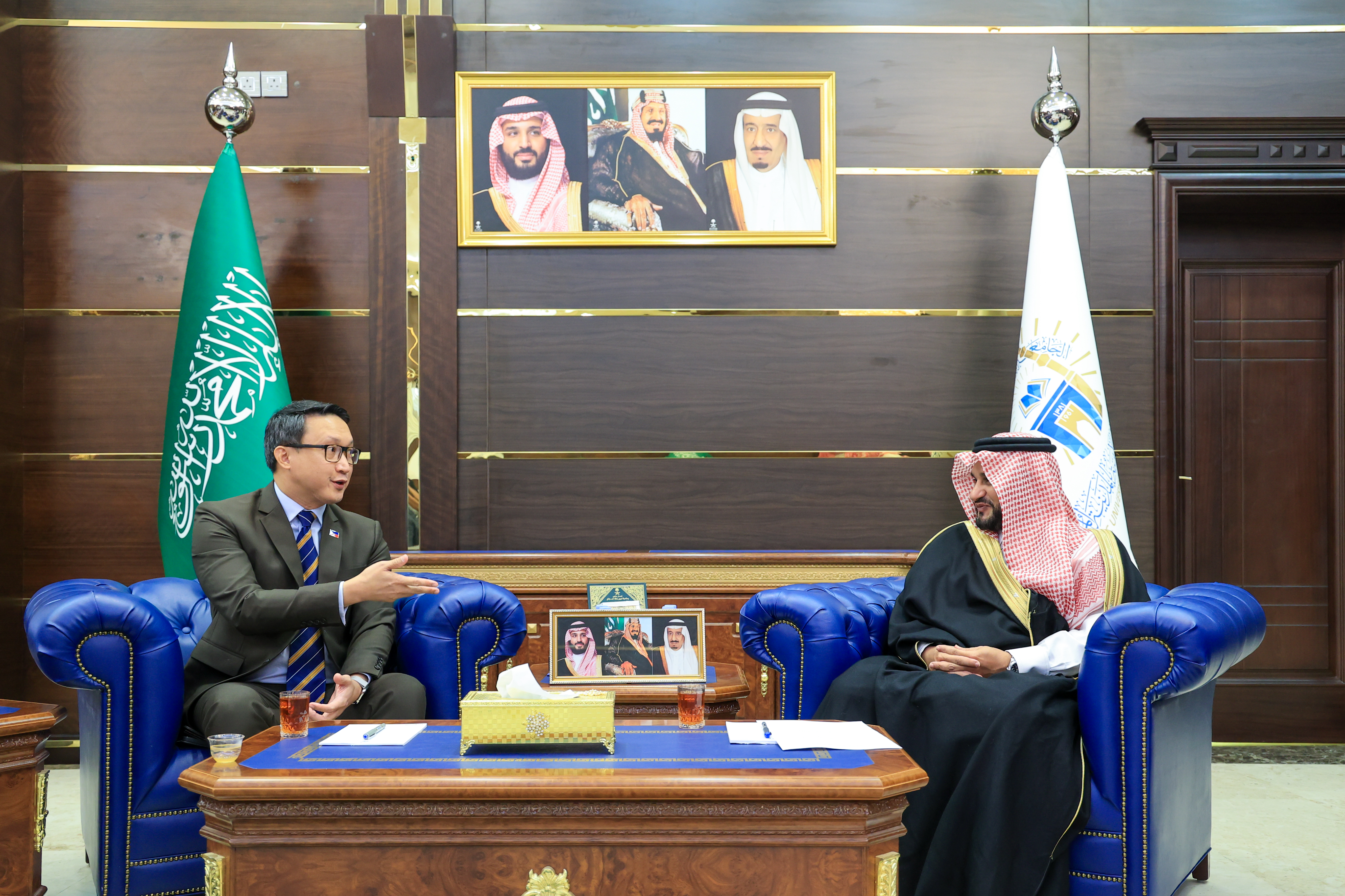  وكيل الجامعة الإسلامية يستقبل القنصل العام لجمهورية الفلبين 