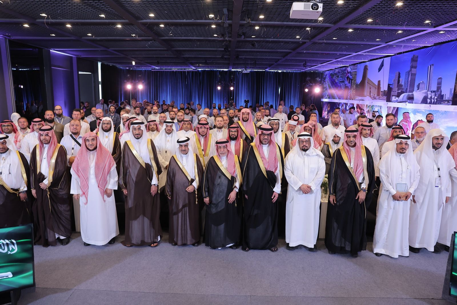 الجامعة الإسلامية تختتم مشاركتها بتنظيم ملتقى خريجي الجامعات السعودية في دول البلقان