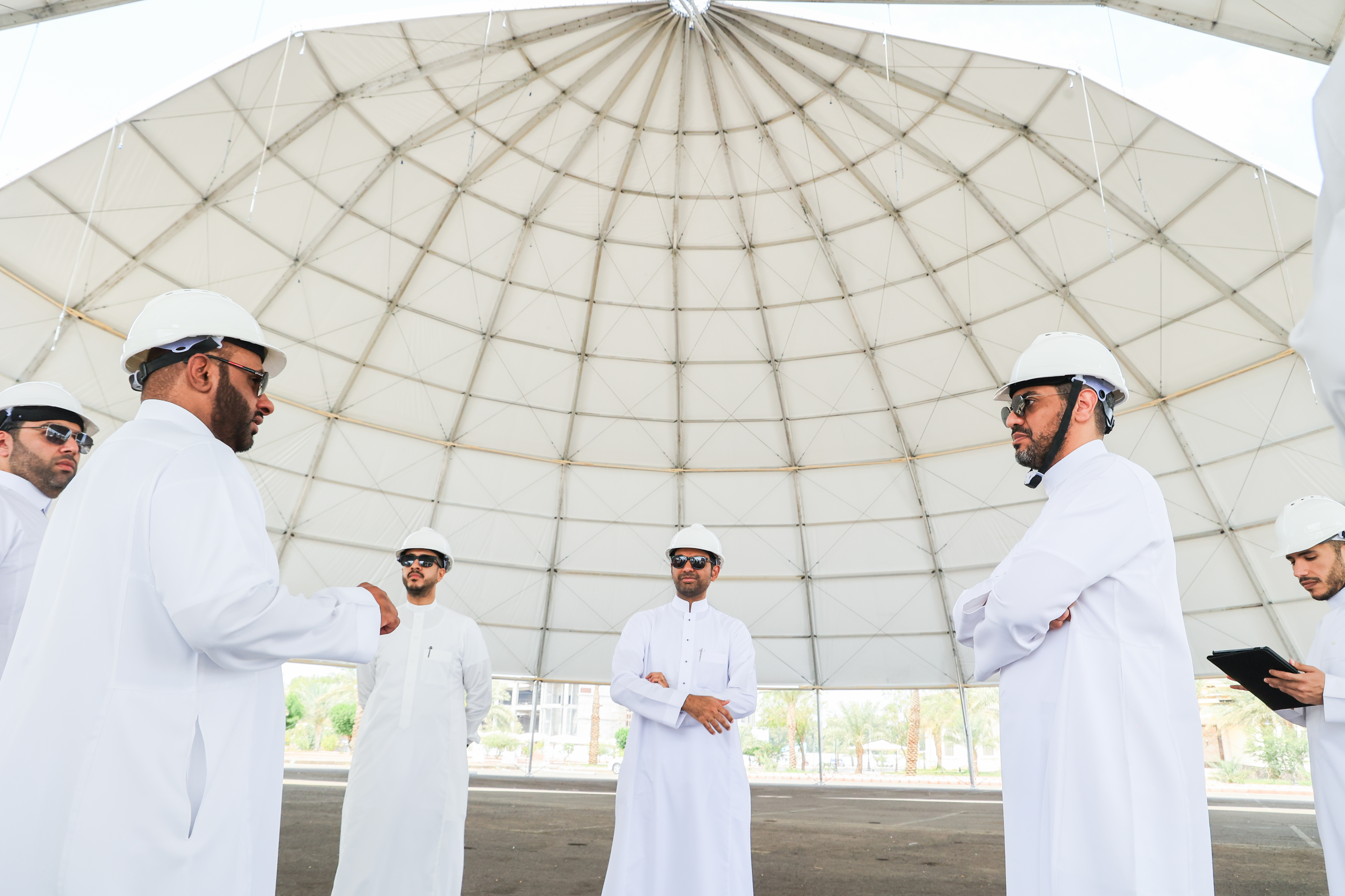 اللجنة الإشرافية العليا لمهرجان الثقافات والشعوب تتابع سير التحضيرات والتجهيزات النهائية لمهرجان الثقافات والشعوب الثالث عشر.