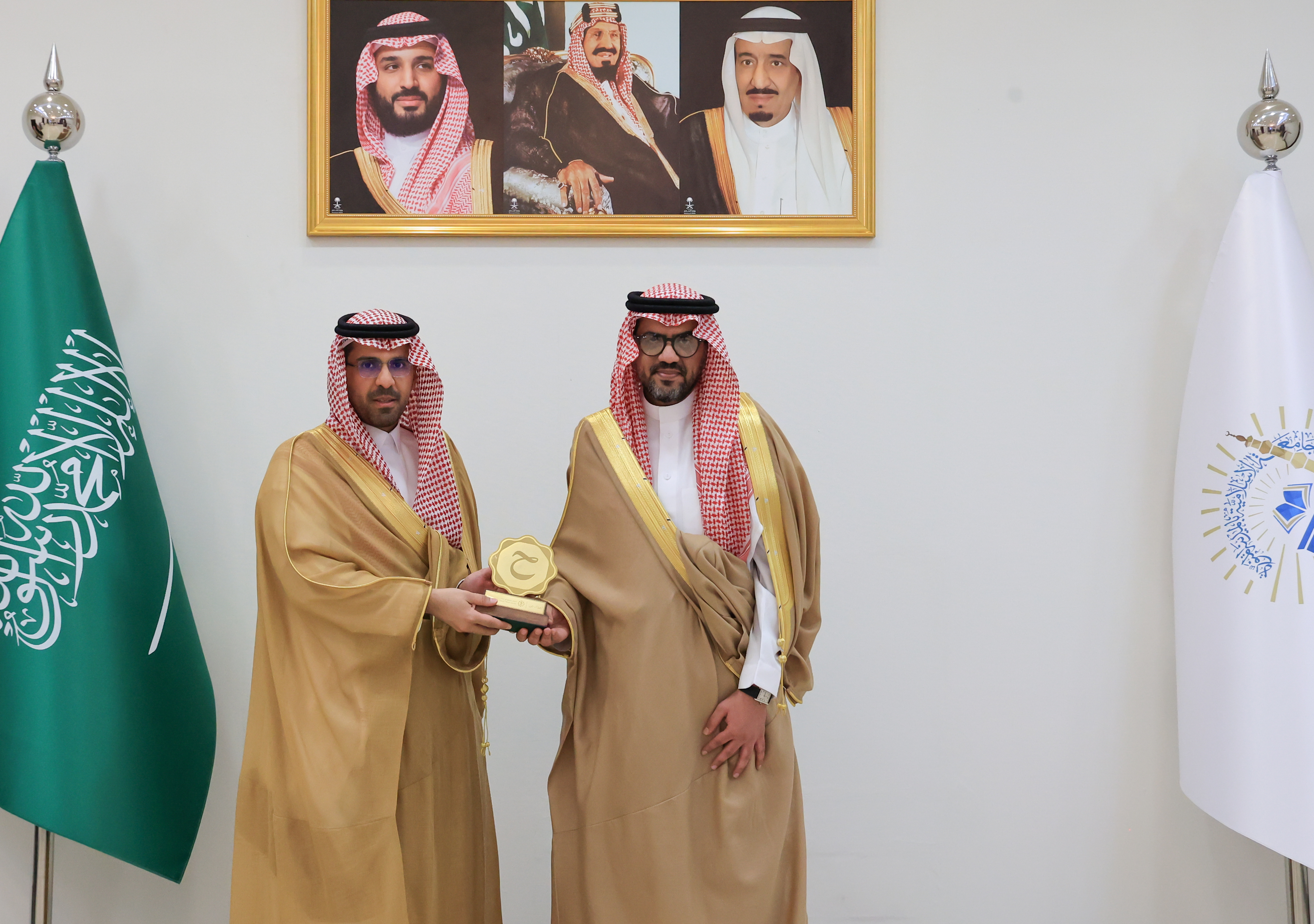 رئيس الجامعة الإسلامية يستقبل الرئيس التنفيذي للمركز السعودي لحلال 